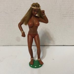 SEMI NUDE DANCING GIRL